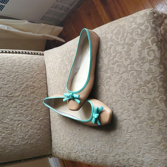 Shoes - Picture 3 of 3